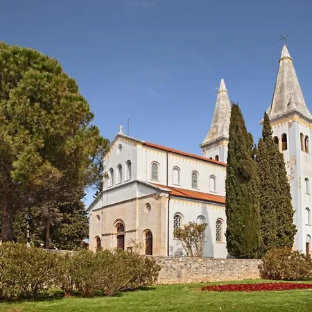 Marko By Guide Medulin